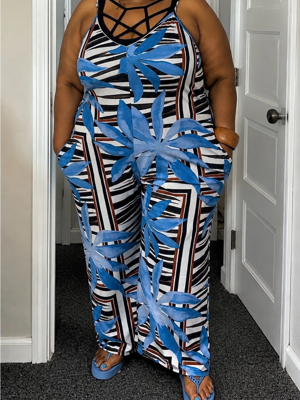 T.J.Maxx Blue Floral Jumpsuit 3X - Picture 2 of 6